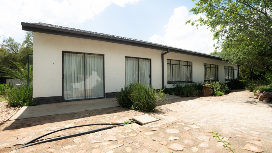  Bedroom Property for Sale in Flamwood North West